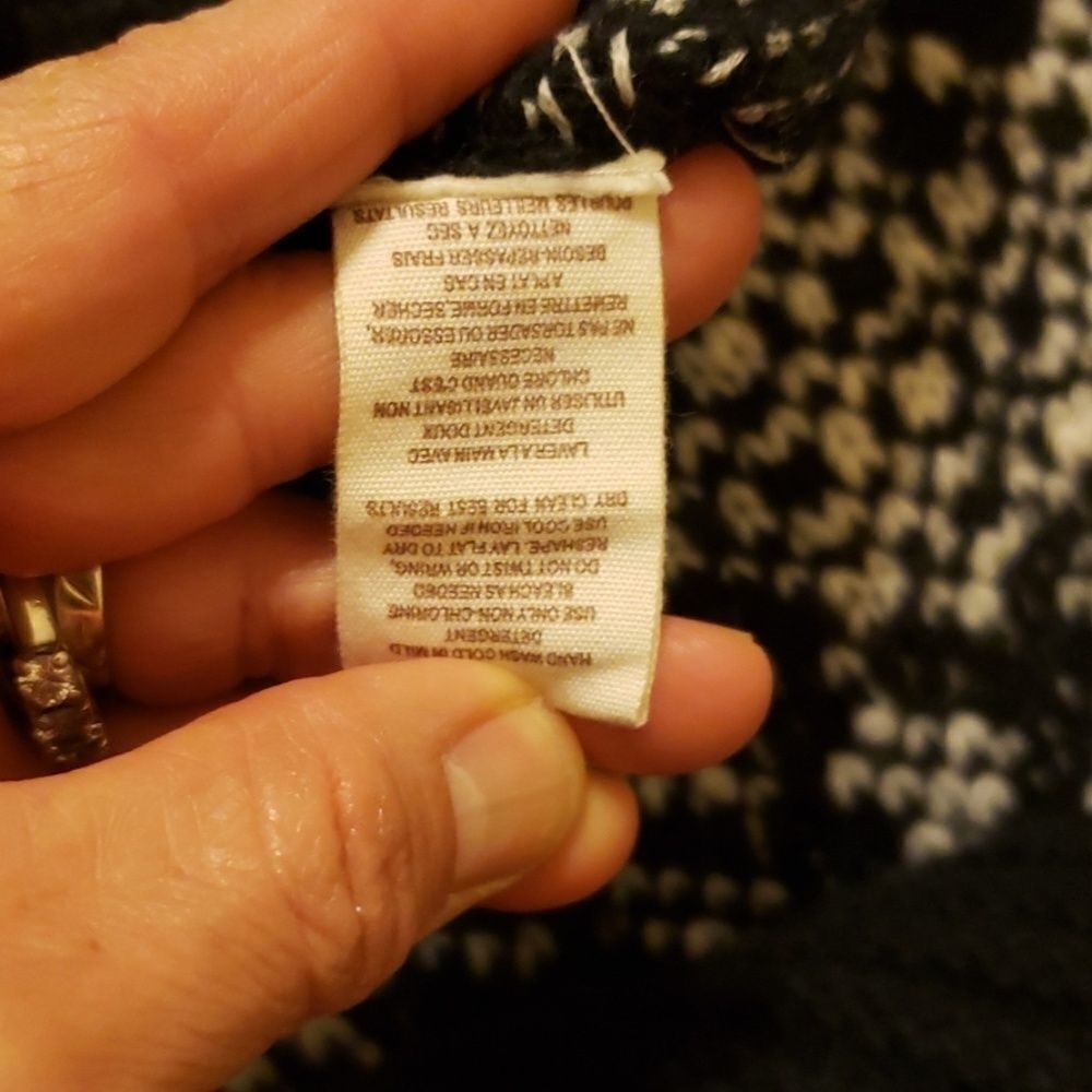 Free people turtleneck sweater size medium. - Picture 8 of 8